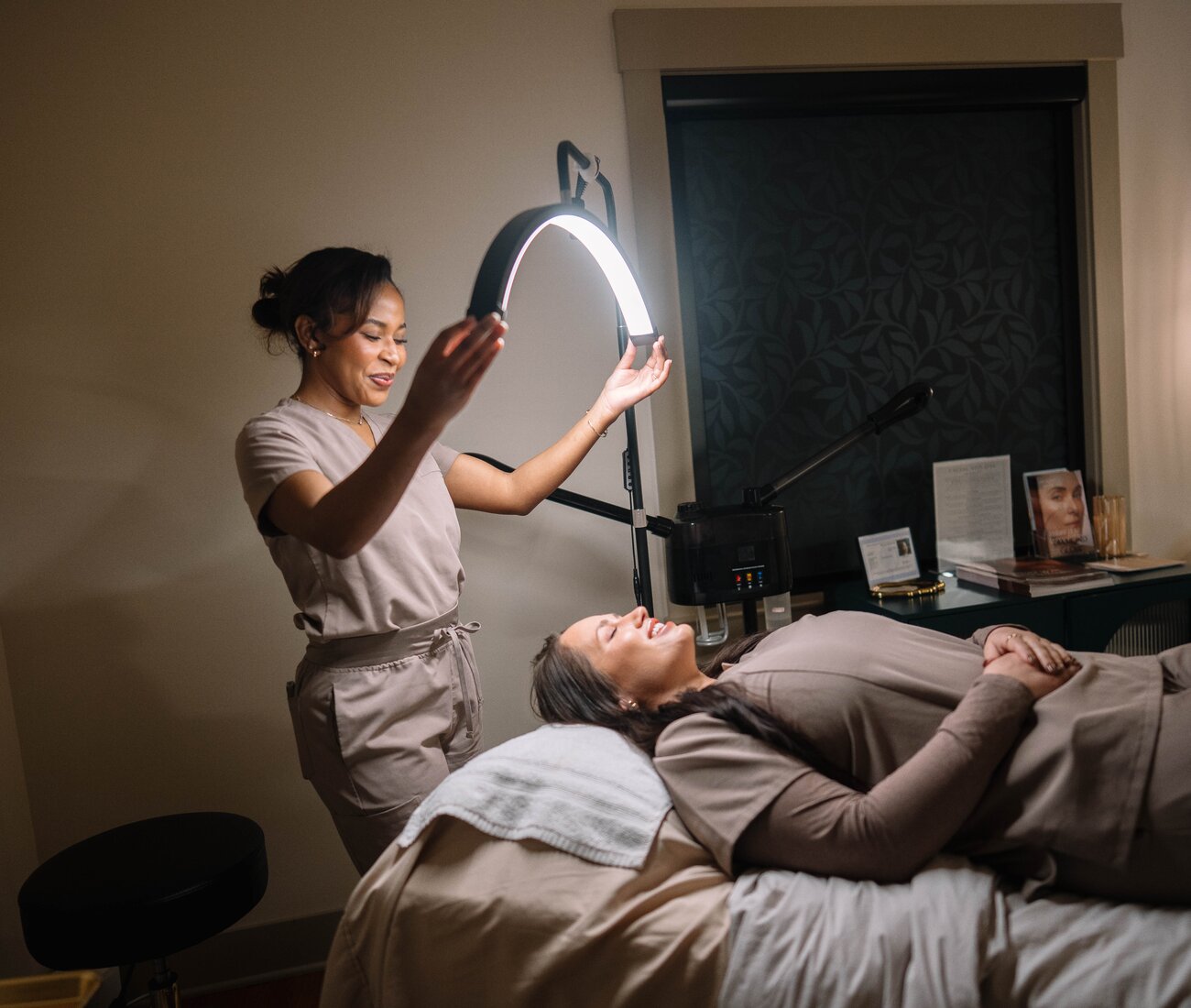 Immersive hands-on aesthetic injector training
